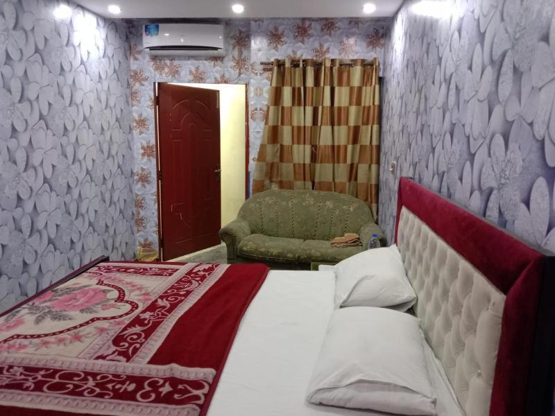 Hajveryinn_Hotel Lahore Exteriör bild