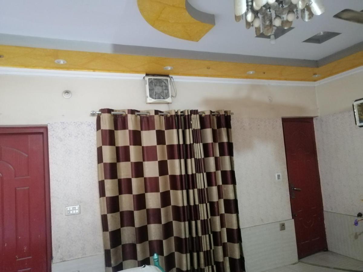 Hajveryinn_Hotel Lahore Exteriör bild