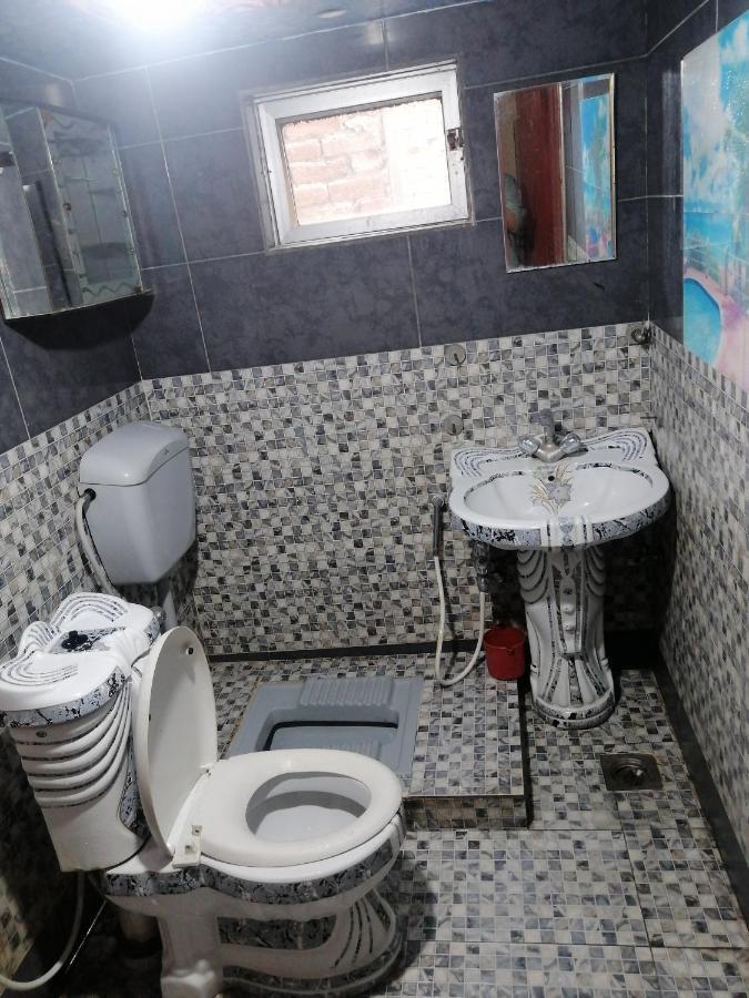 Hajveryinn_Hotel Lahore Exteriör bild