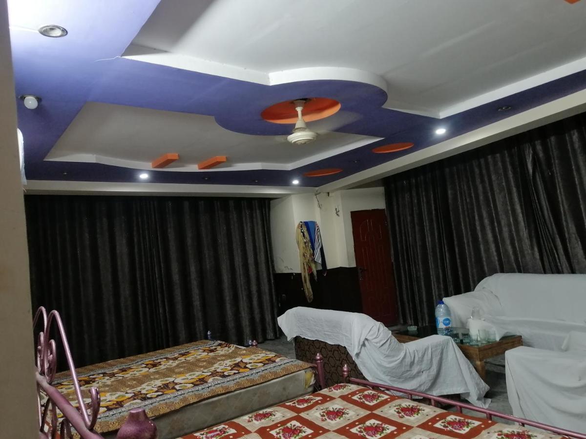 Hajveryinn_Hotel Lahore Exteriör bild